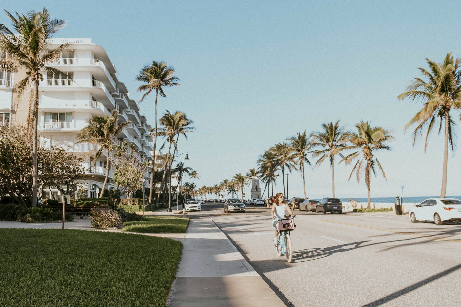 Palm Beach boulevard